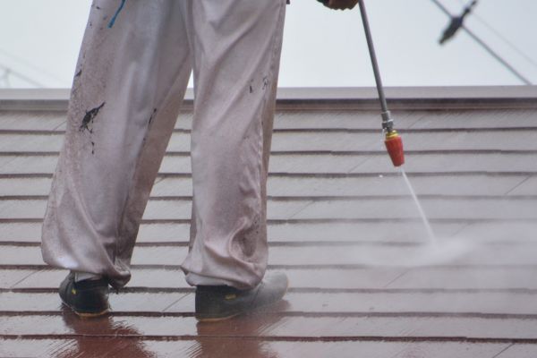 Roof cleaning service in Glenelg South